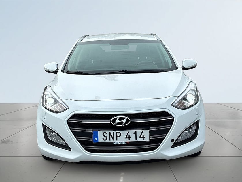 Bild 2 av Hyundai i30 Kombi 1.6 CRDi DCT Premium Darg/Navi/Kamera/Rattvärm/MoK