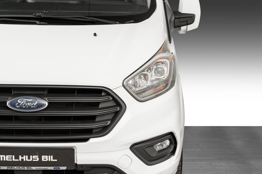 Bilde 4 av Ford Transit Custom 300 L1 3-SETER•MOTORVARMER•DAB+•KAMERA•KROK•FRI FRAKT