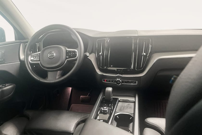 Bild 3 av Volvo XC60 T6 Plus Dark Edition