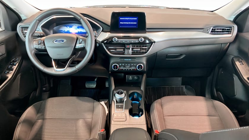 Bild 4 av Ford Kuga Plug-In Hybrid Titanium PHEV / Vinter Pkt. / P-Lease fr 3995:-/mån