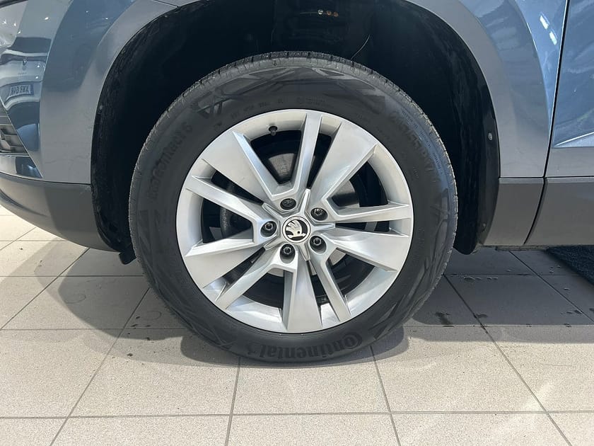 Bild 5 av Škoda Karoq Skoda Style Business 1,0 TSI 110hk Drag & P-Värmare