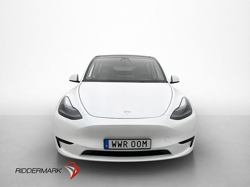 Bild 3 av Tesla Model Y Standard Range RWD AP Pano Kamera Drag Moms AP
