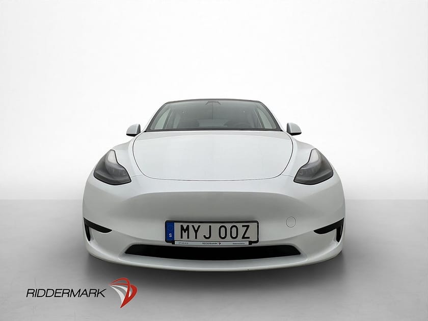 Bild 3 av Tesla Model Y Standard Range RWD Värmepump Dragkrok Pano AP MOMS