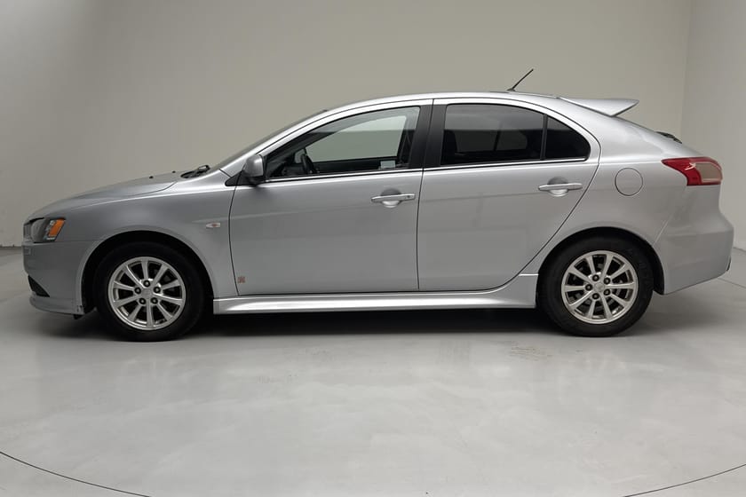 Bild 2 av Mitsubishi Lancer Sportback 1.8 (140hk)
