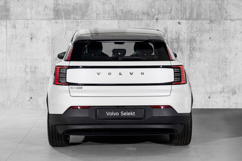 Bilde 4 av Volvo EX30 Twin Motor Performance AWD Plus - H&K lydanlegg/ Varmepumpe/ Ryggekamera