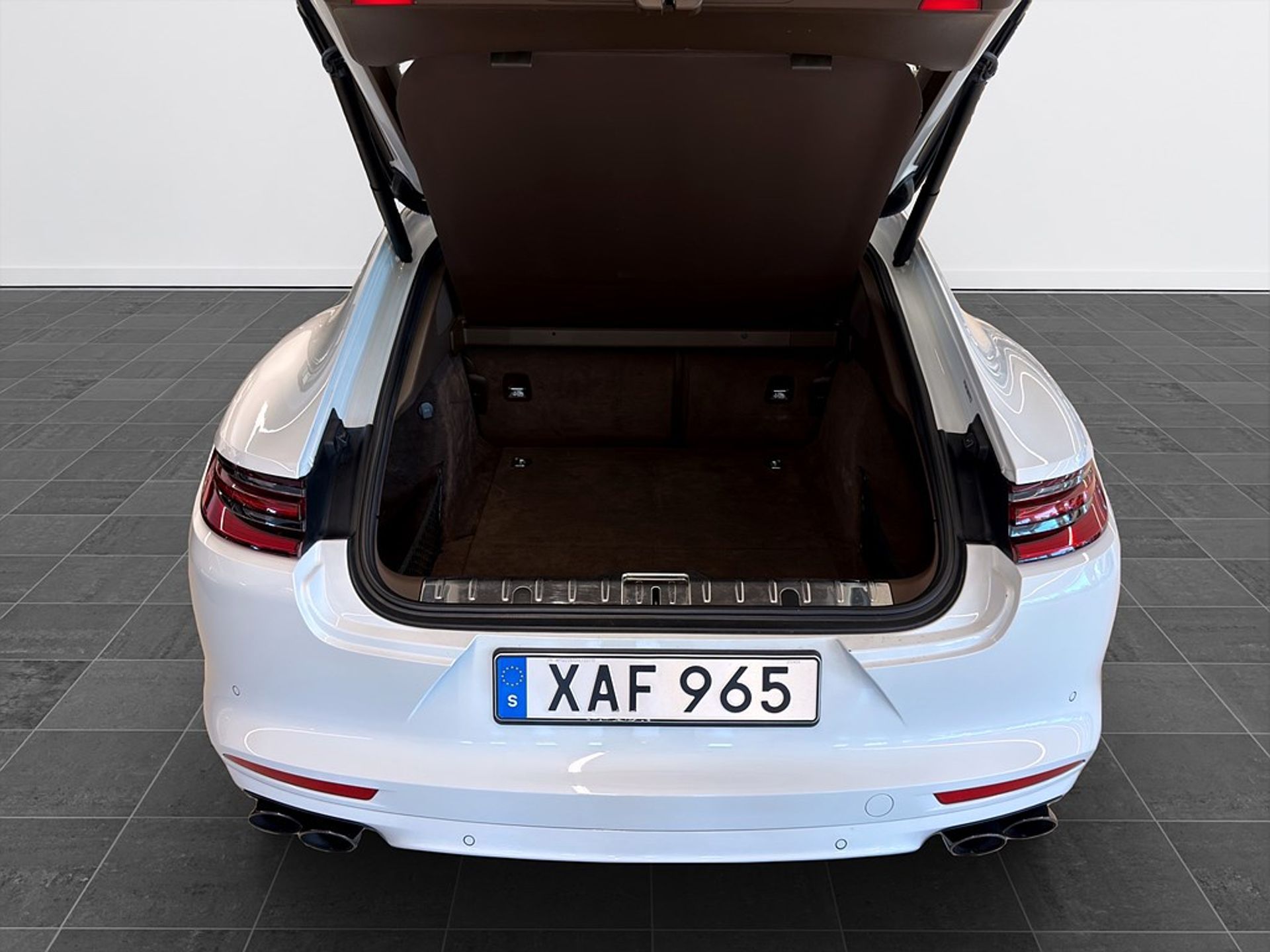 Porsche Panamera 4S 440hk SportDesign 2017, kuva 7/32