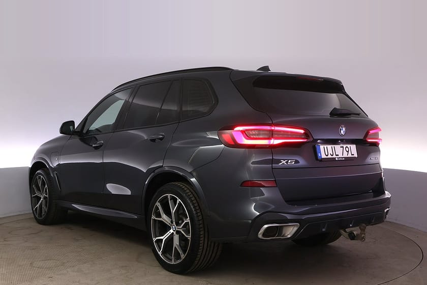 Bild 4 av BMW X5 xDrive45e iPerformance M-Sport Drag Läder LED HK Elstol Kamera