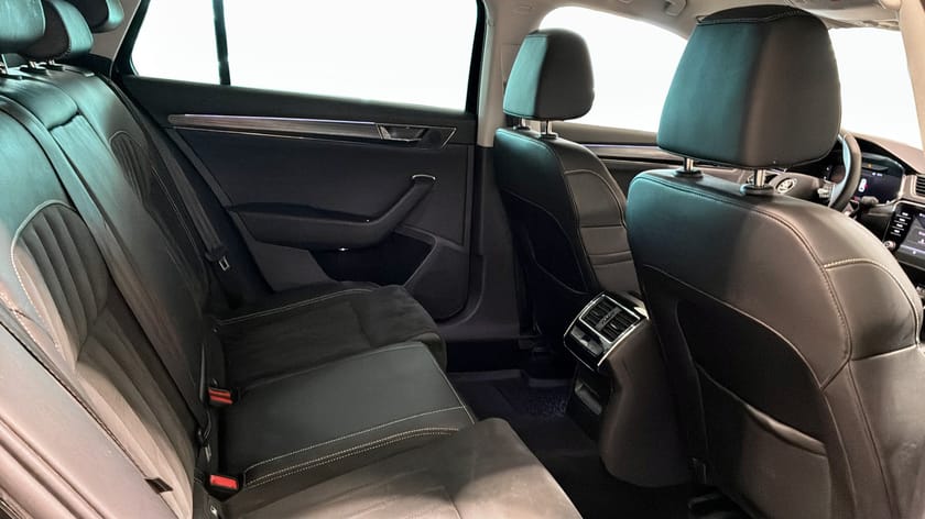 Bild 5 av Škoda Superb iV Kombi