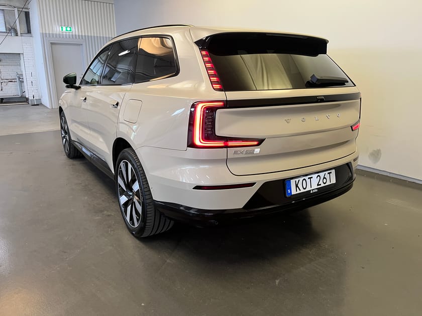 Bild 3 av Volvo EX90 Twin Motor Performance Ultra 7sätes/ 360 Kamera/ Panoramatak/ Navigation/ 7-sits/