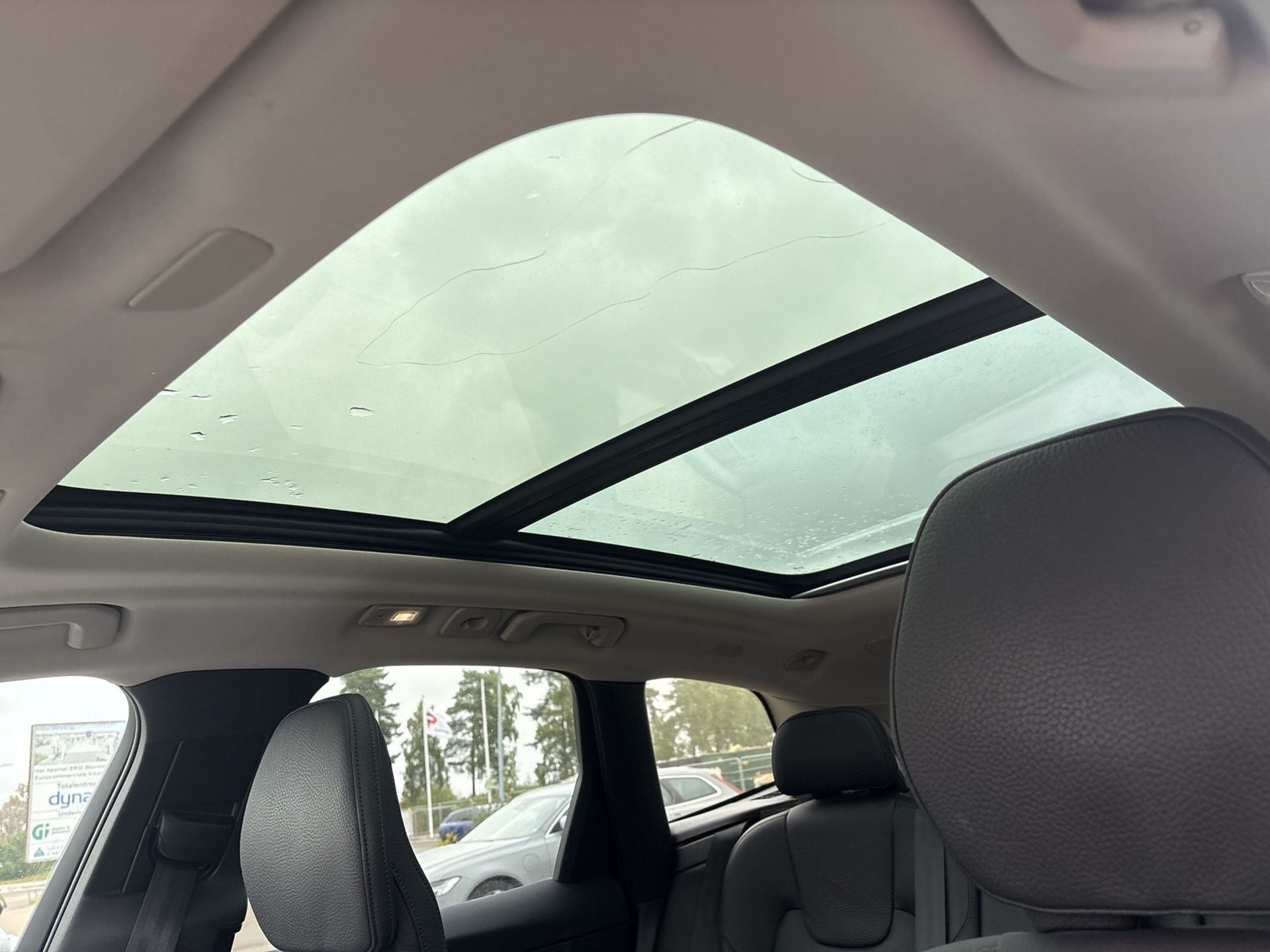 Volvo XC60 T6 Plus Dark Nordic Edition 2025, bild 5/6