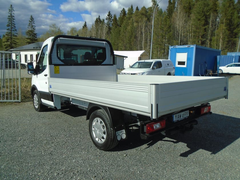 Bild 5 av Ford Transit 350 Chassi Cab 2.0 Tdci Aut  3,2 m Flak  OBS 670mil