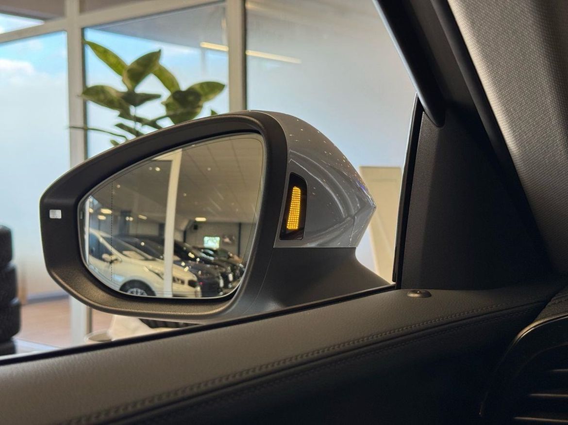 Volkswagen Volkswagen Passat Sportscombi — bild 16