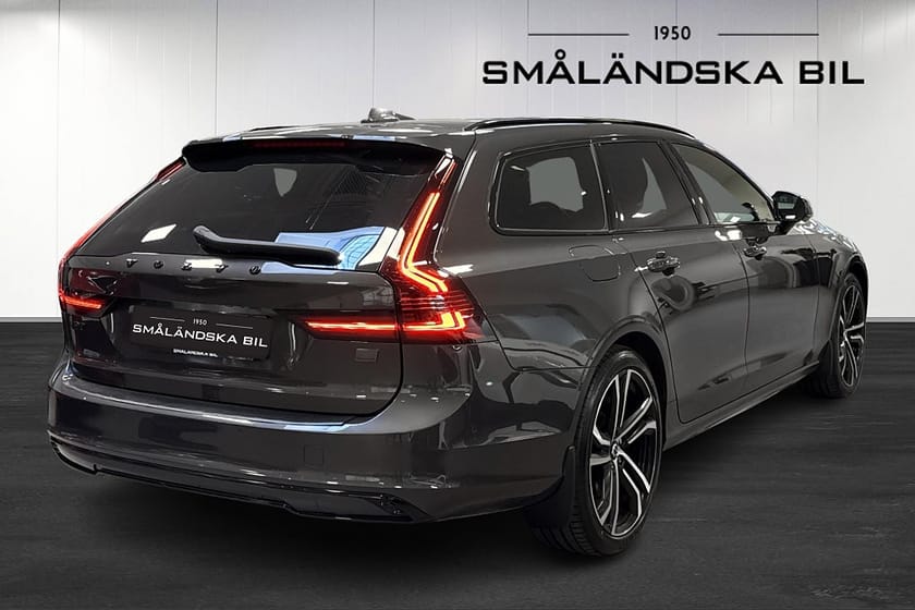 Bild 4 av Volvo V90 Recharge T8 AWD Geartronic R-Design Pro Edition