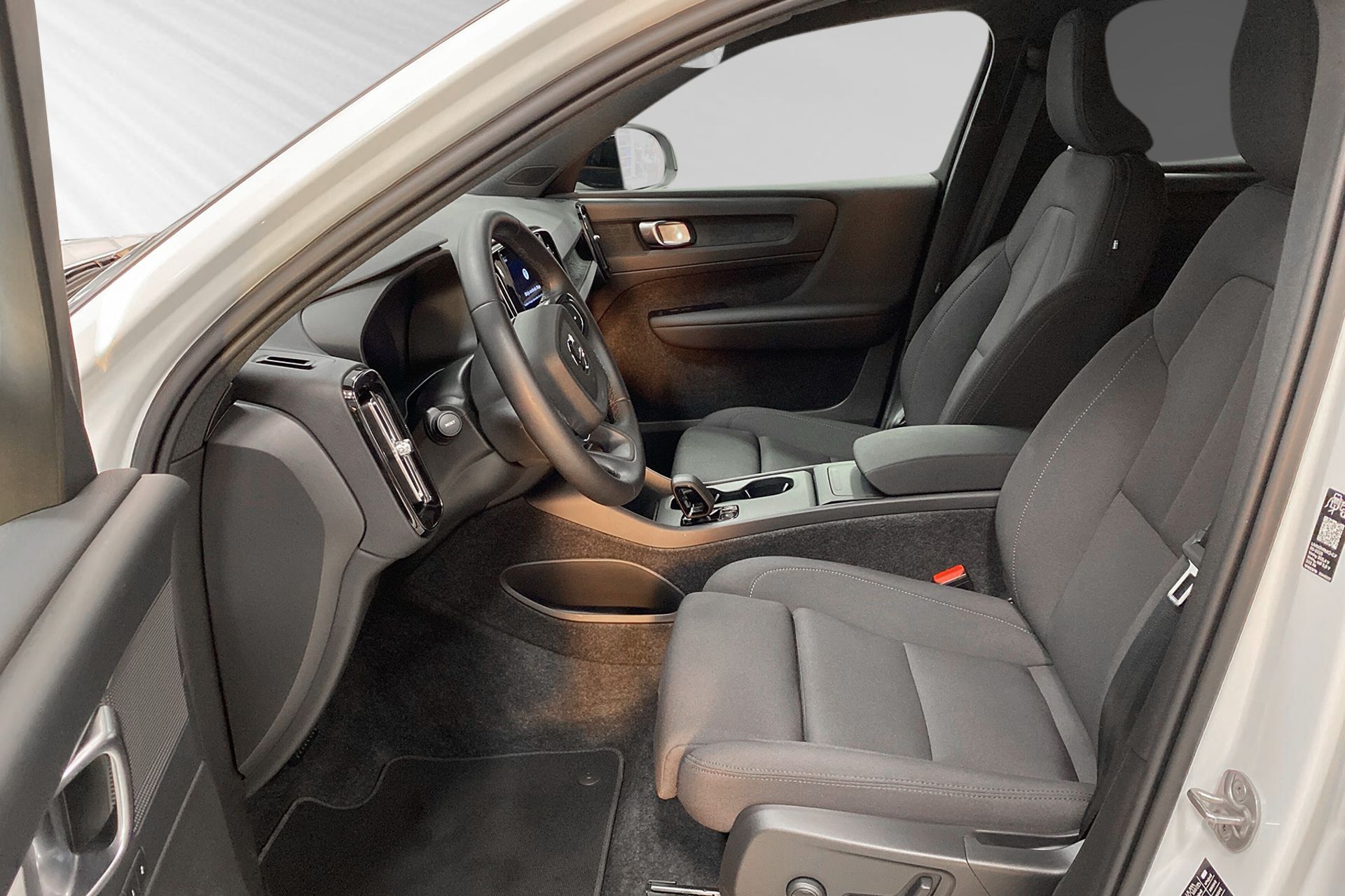 Volvo EX40 2026, photo 7/10
