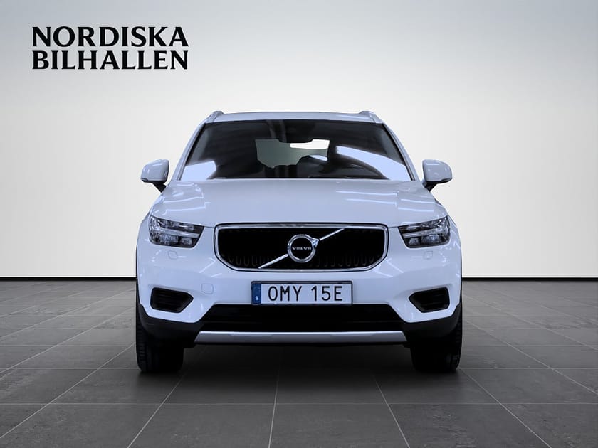 Bild 2 av Volvo XC40 D3 AWD Geartronic Momentum Pro Nyservad Drag Värmare