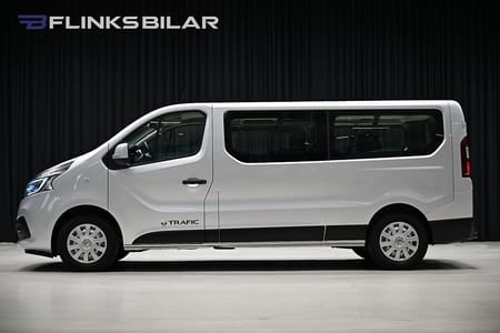 Renault Trafic Grand Kombi dCi 145HK L2|9-Sits|Drag|Navi|EnÄgare|Moms