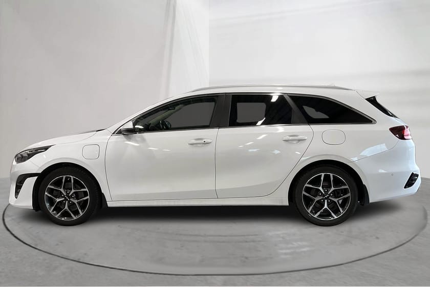 Bild 2 av Kia Ceed Sportswagon Plug-in Hybrid 1.6 PHEV SW (141hk) Advance Plus Panorama