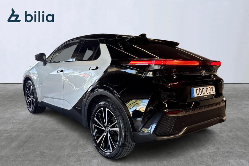 Bild 5 av Toyota C-HR Hybrid AWD-i Executive Premiere Edition/AWD/Pano/V-Hjul/JBL
