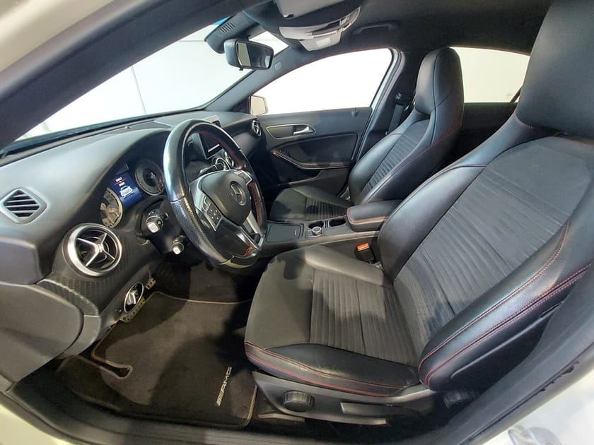 Bild 5 av Mercedes-Benz A 220 CDI 4MATIC AMG Line