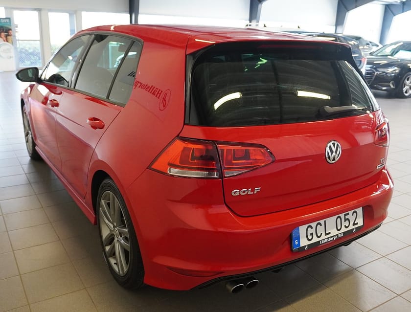 Bild 4 av Volkswagen Golf 1.4 TSI R-LINE/140HK/AUTO/DRAG/ADAPTIV FARTH/B-KAMERA