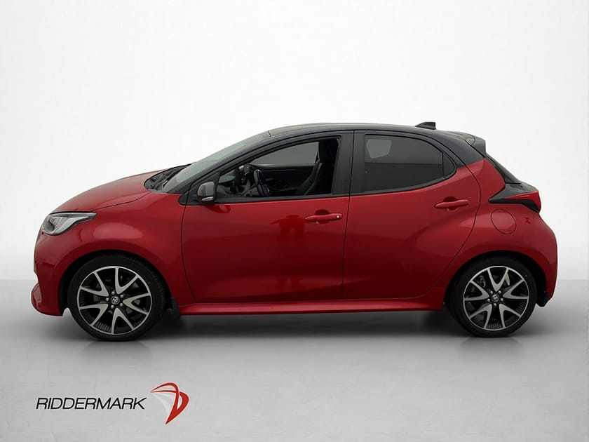Bild 4 av Toyota Yaris Hybrid BiTone Kamera Rattvärme BLIS MOMS 116hk