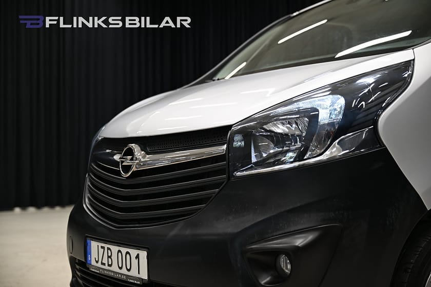 Bild 2 av Opel Vivaro Skåpbil CDTi 125HK L2 Dubbeldörr|Drag|Värmare|GPS|Backkamera