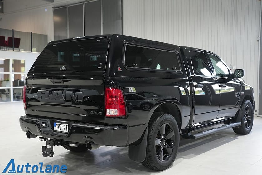 Bild 5 av RAM 1500 Crew Cab Classic 5.7 V8 HEMI 4x4 Drag,Kamera,GPS, 395hk