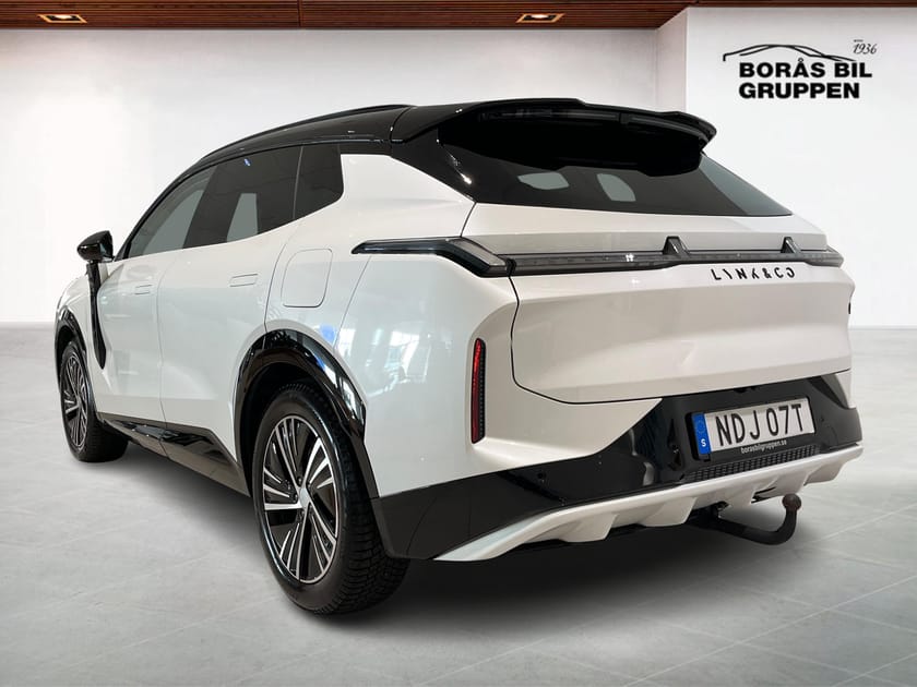 Bild 2 av Lynk & Co 08 PHEV More