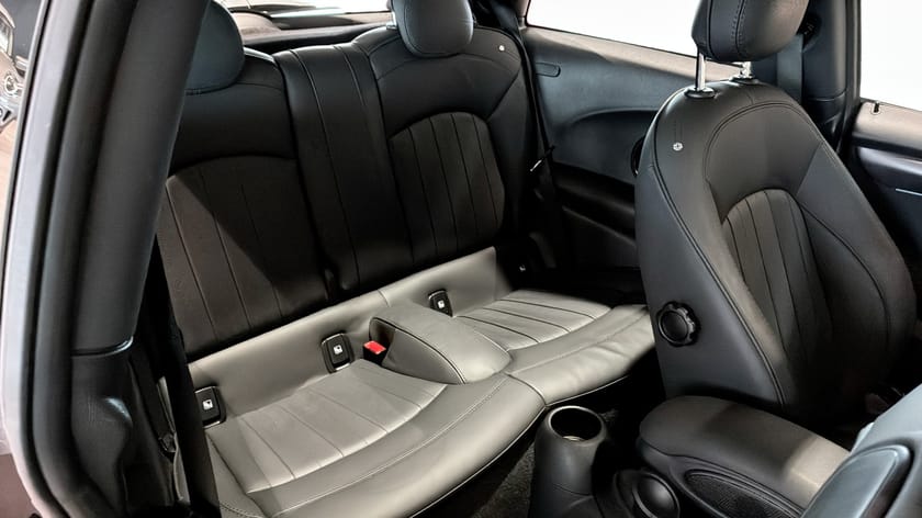 Bild 5 av MINI Cooper SE 184hk Pano / Apple CarPlay / Navi / HuD / H&K / Backkamera