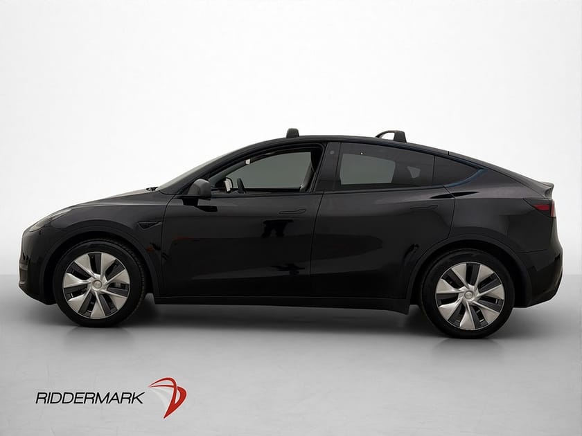 Bild 5 av Tesla Model Y Long Range AWD Autopilot Svensksåld Dragkrok