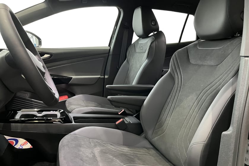 Bild 4 av Volkswagen ID.4 Pro Edition *P.Leasingkampanj!* Backkamera/Värmare/keyless