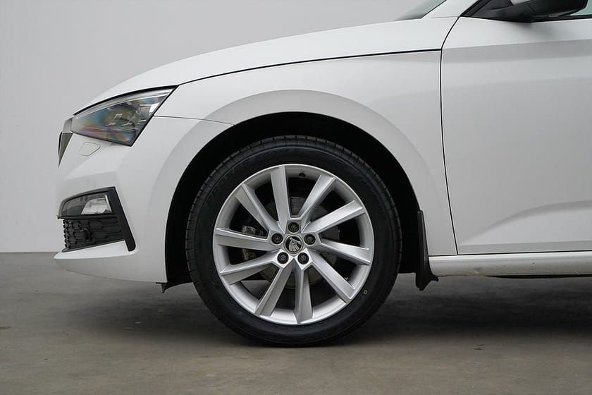 Bild 2 av Škoda Scala Skoda 1.0 TSI DSG / 115hk / Backkamera / Drag