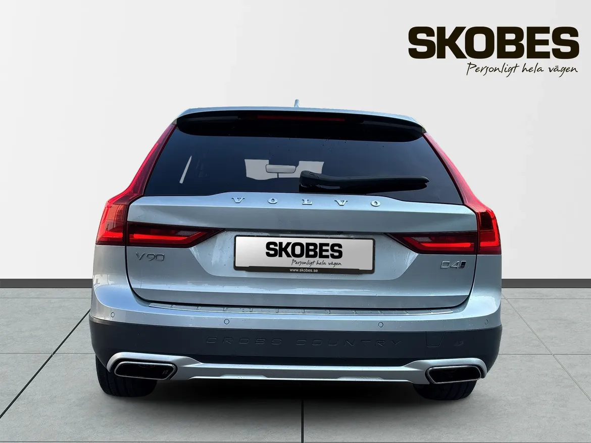 Volvo V90 Cross Country