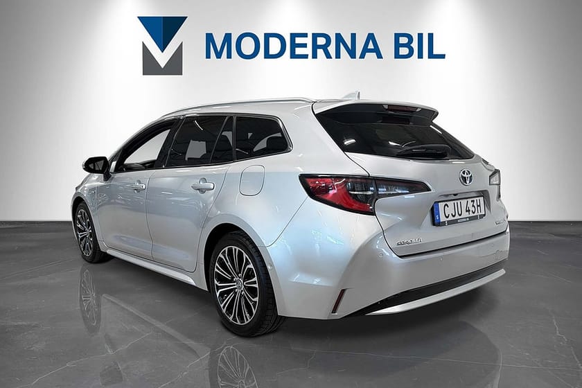 Bild 3 av Toyota Corolla Touring Sports Hybrid Executive HuD B-kam TKG Garanti