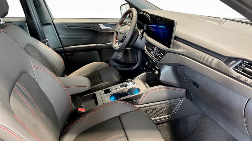 Bild 3 av Ford Kuga Plug-In Hybrid 2,5 PHEV 243Hk ST-Line X B&O, Drag