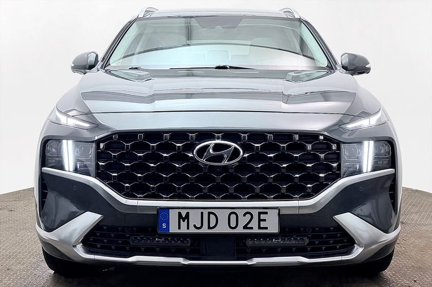 Bild 3 av Hyundai Santa Fe PHEV AWD Advanced Drag 7-sits Pano Navi Kamera KRELL