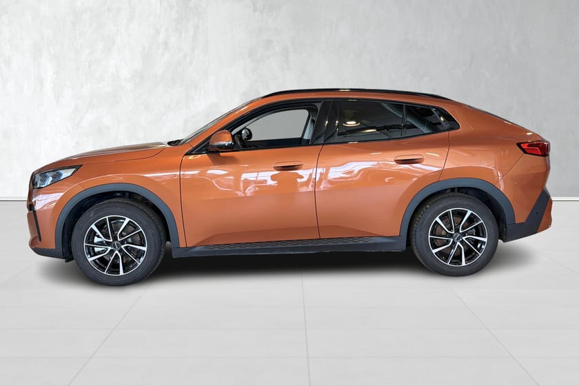 Bilde 4 av BMW iX2 xDrive30 Krok Headup 360kamera Comfacc NY Service