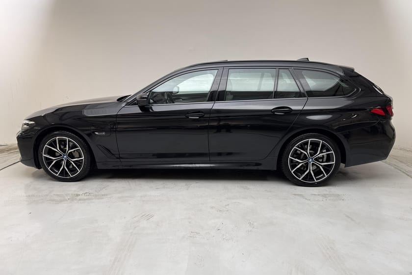 Bild 2 av BMW 530e xDrive Touring 530 Touring, G31 12kWh LCI 292hk M Sport