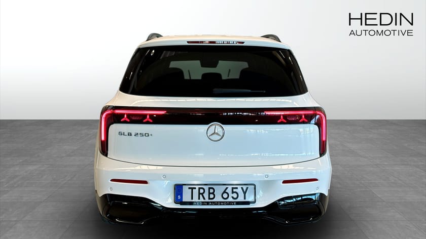 Bild 5 av Mercedes-Benz GLB 250+ EQ | AMG | Burmester | Drag | 7-sits | 272hk