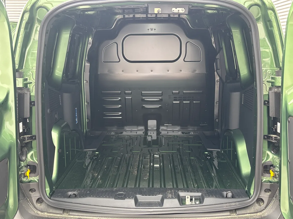 Ford E-Transit Courier