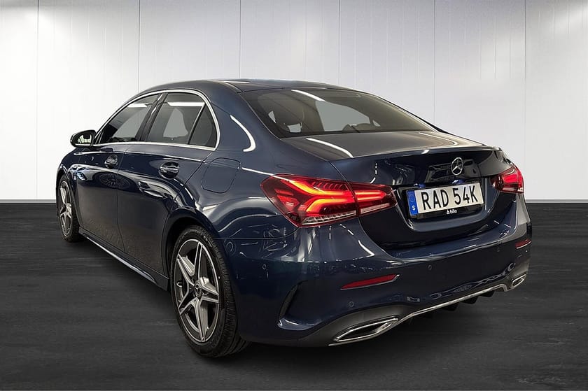 Bild 3 av Mercedes-Benz A 200 Sedan 7G-DCT AMG LINE WIDESCREEN