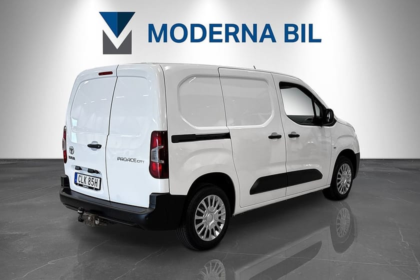 Bild 5 av Toyota ProAce City 1.5D 130hk Aut Drag Värmare B-kamera  3-sits Nybes