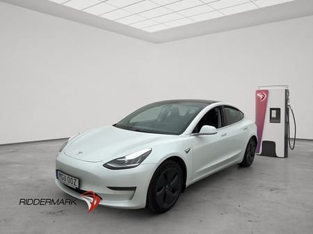 Tesla Model 3 Long Range AWD Autopilot Svensksåld