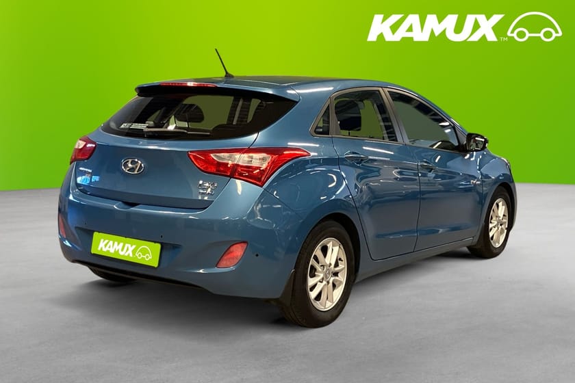 Bild 4 av Hyundai i30 5-dr 1.6 Sport CRDi 110hk Parkerigssensorer bak