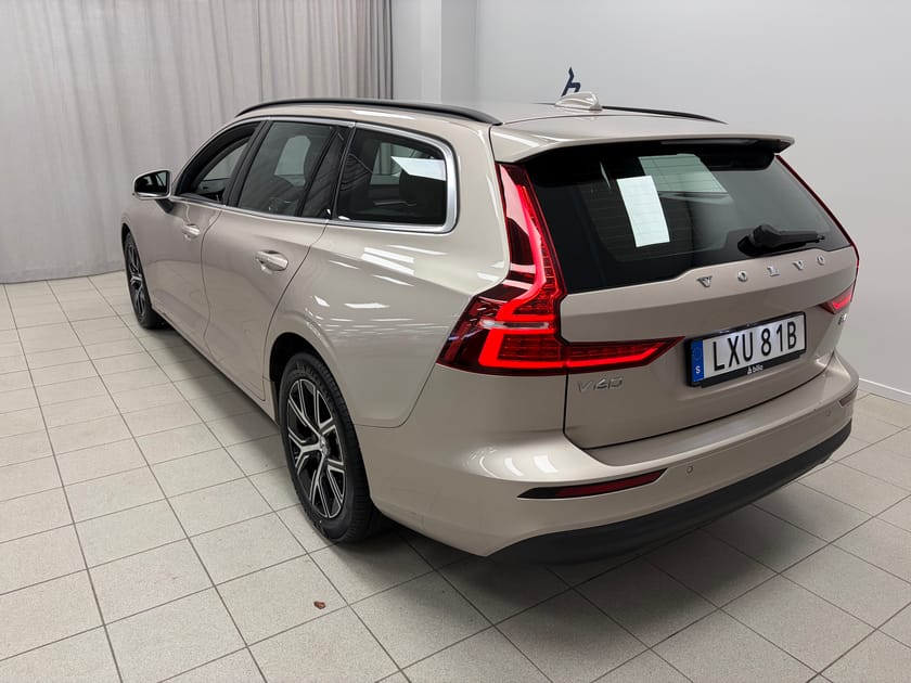 Bild 3 av Volvo V60 B4 Bensin Core