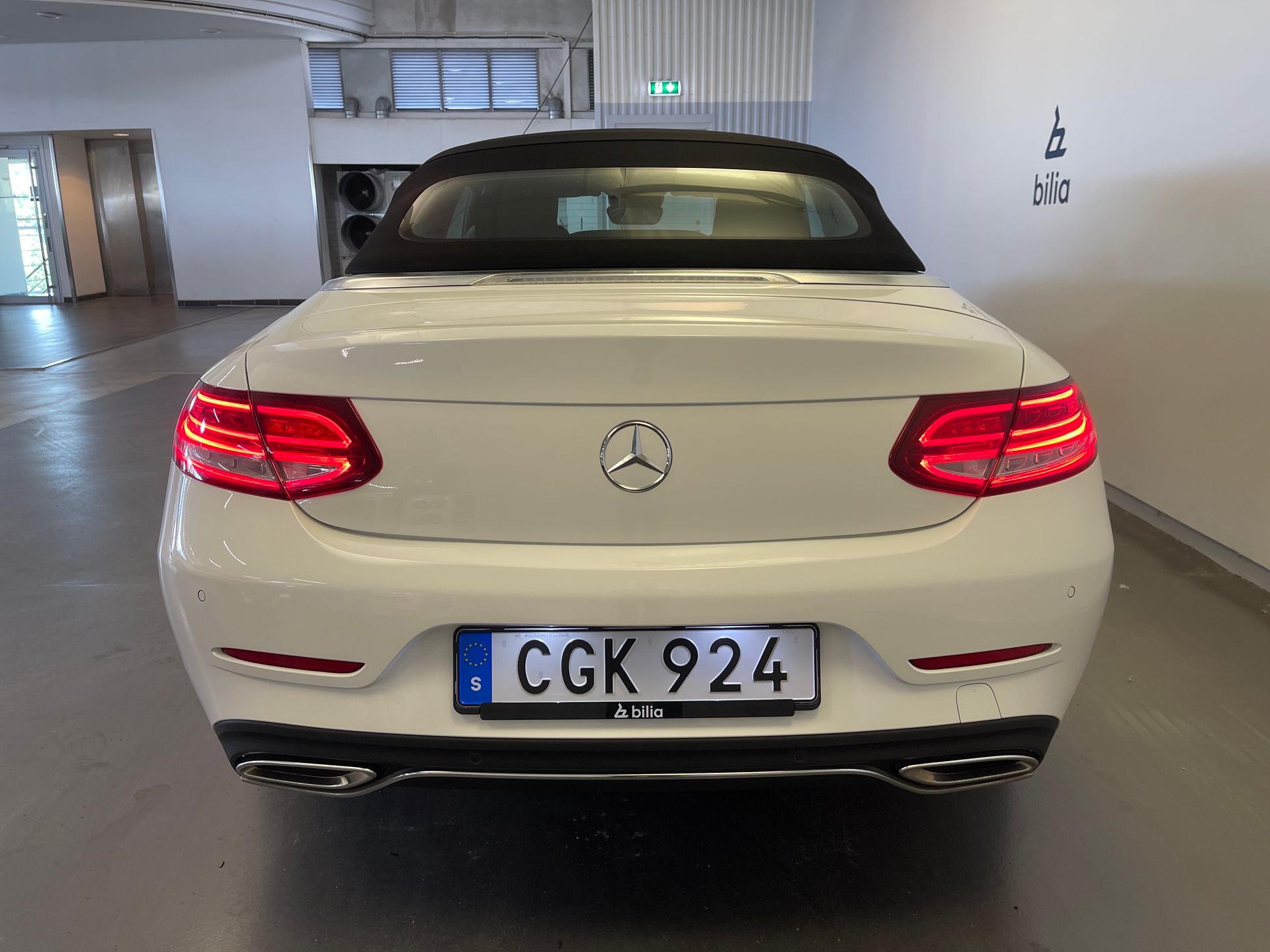 Mercedes-Benz C 200 Cabriolet 2017, photo 4/10