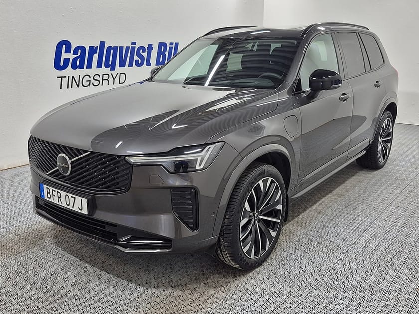 Bild 1 av Volvo XC90 T8 Recharge Ultra Dark 7-sits plug in 456HK 4x4 Panora