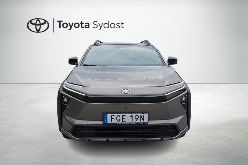 Bild 5 av Toyota bZ4X Touring AWD Executive 20" LM Panorama Skinn JBL Navigation Rattvärme Adaptiv farthållare