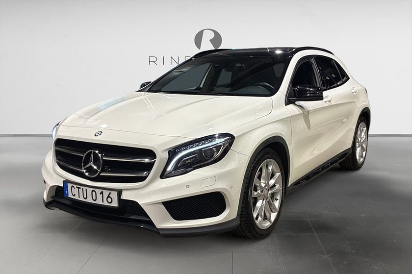 Bild 1 av Mercedes-Benz GLA 220 CDI 4MATIC 170 HK AUT 4M AMG M&K PANO PDC 11400MIL 19"