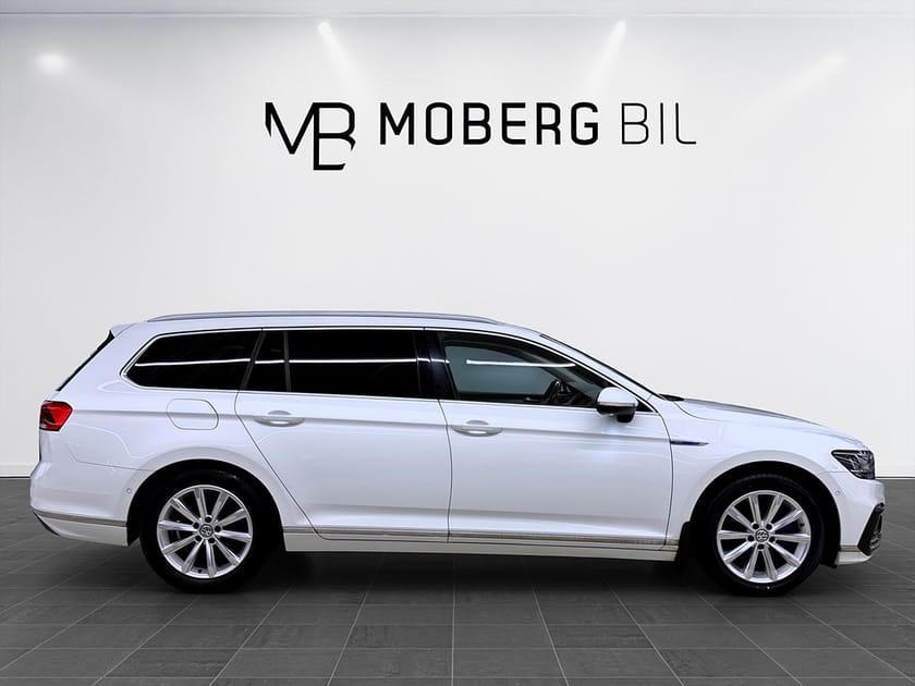 Bild 4 av Volkswagen Passat Sportscombi GTE SC 218hk Helg på Moberg! Drag B-Kamera